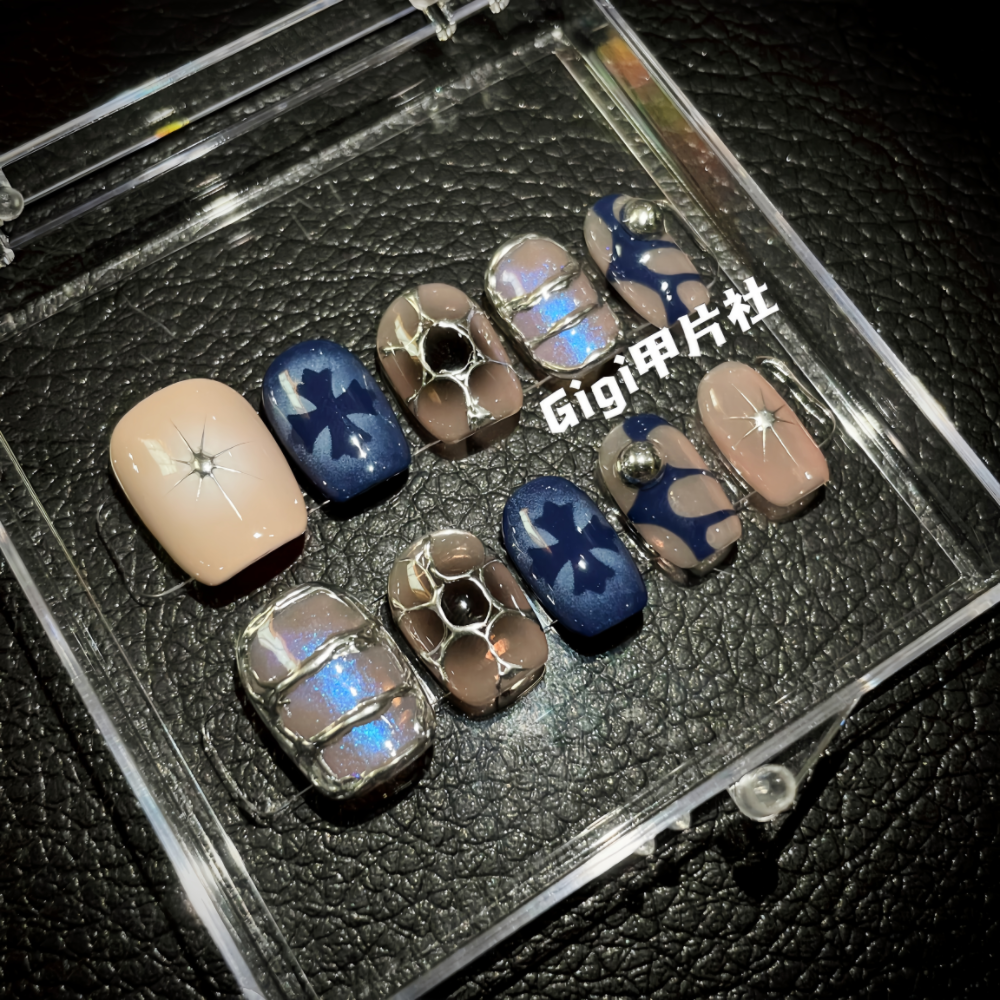 【Custom】 Blue & Brown Chrome Heart False Nails