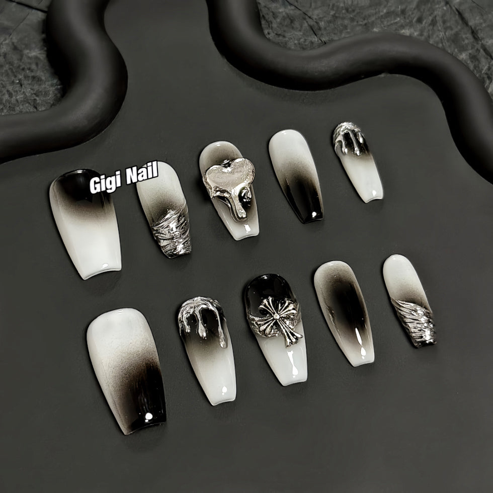 【Custom】Black White Ombre Chrome Heart Nails