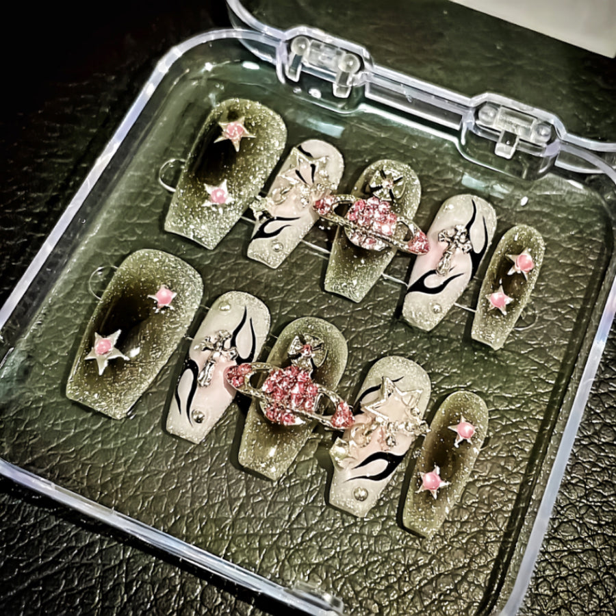 【Custom】Black & White Sparkle Planet Nails