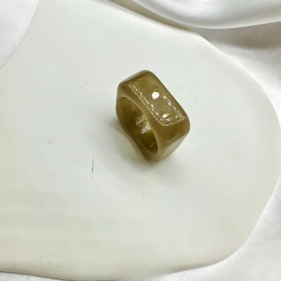 Retro Resin Square Ring