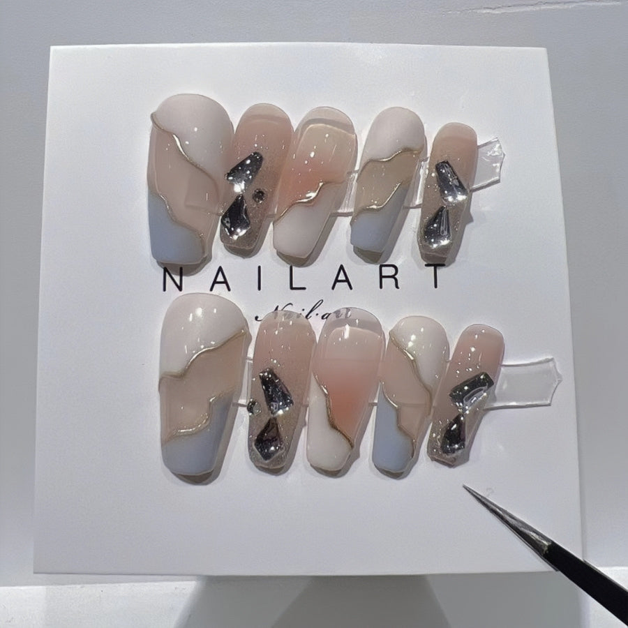 【Hand made】Exquisite Elegance in Pure Luxury Handmade False Nails