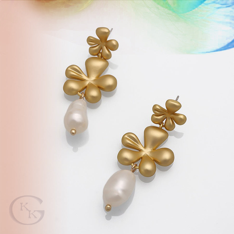 Vintage Metal Flowers Baroque Pearl Pierced Earring