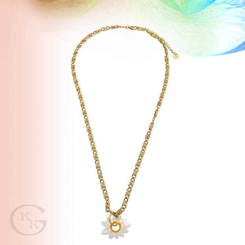 56cm Gold Plated Chain Daisies Pendant Necklace