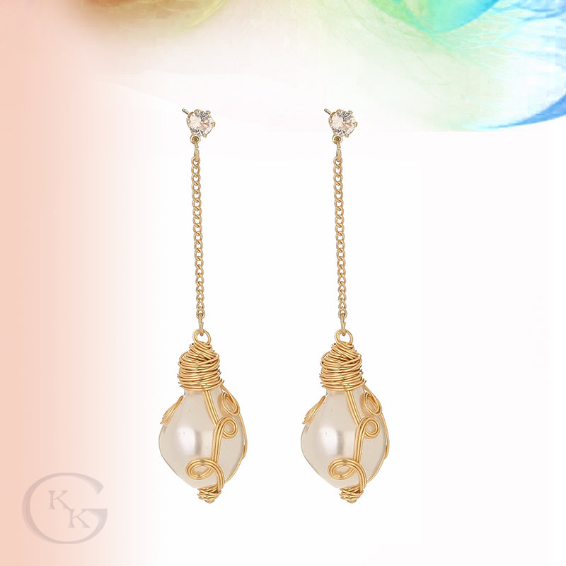 Retro Fashion Exquisite FAUX Pearl Drop Earring