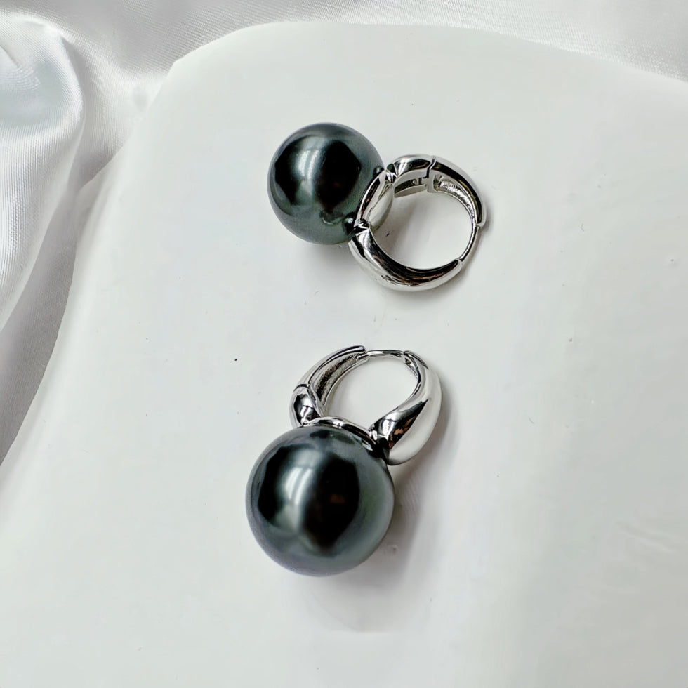 13mm Tahitian Black Pearl Pierce Earrings