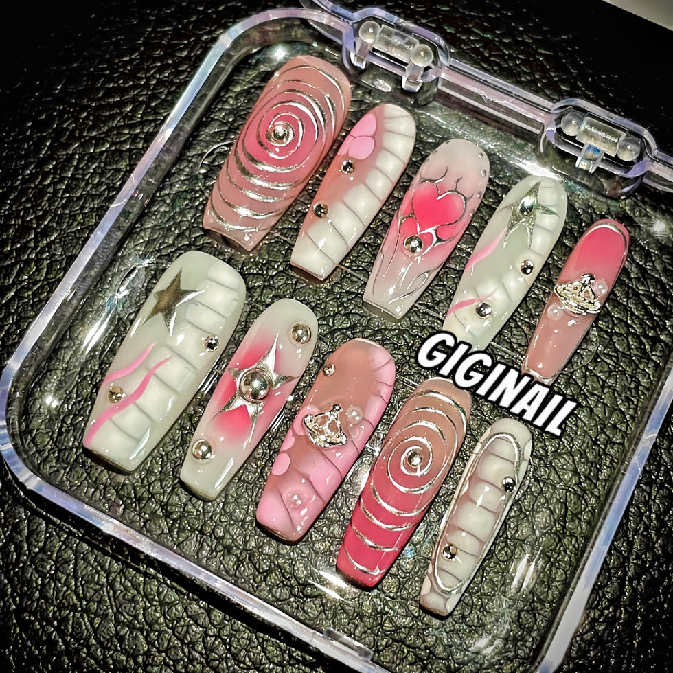 【Custom】Pink & White Ombre Spiral Nails