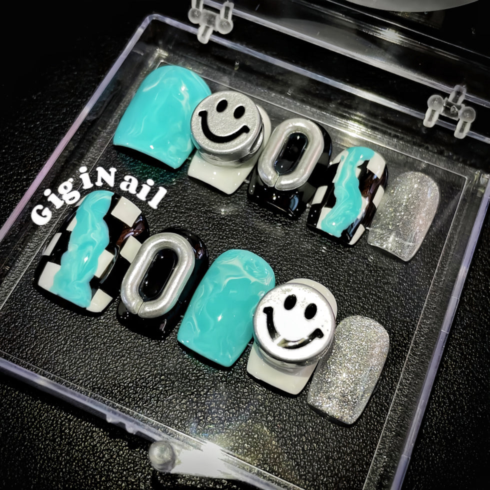 【Custom】Smile Face Cyan Color Nails
