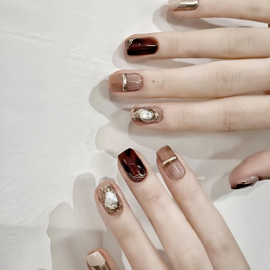 【Hand made】 Elegant Pomegranate Radiance False Nails