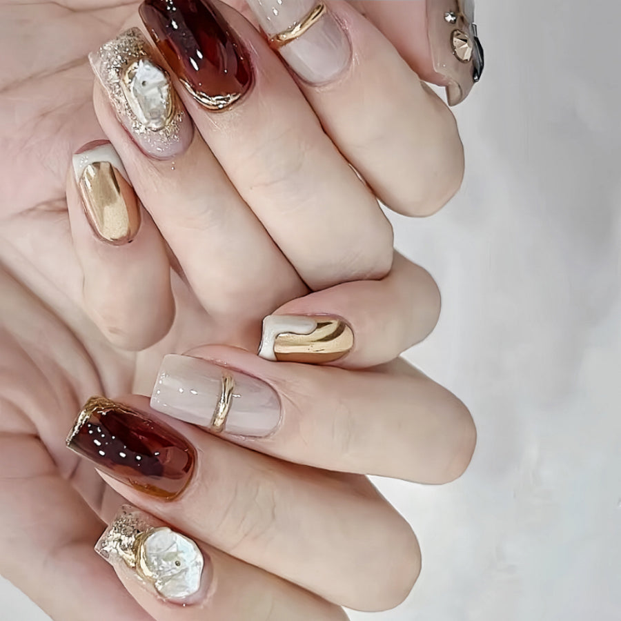 【Hand made】 Elegant Pomegranate Radiance False Nails