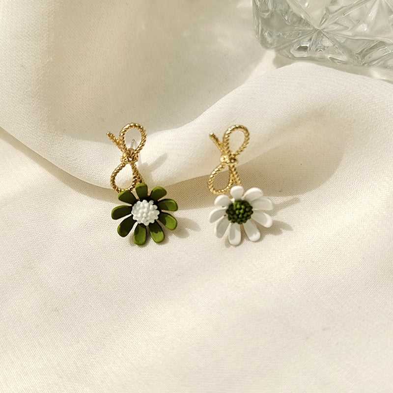 Forest Green Flower Pierced Earring