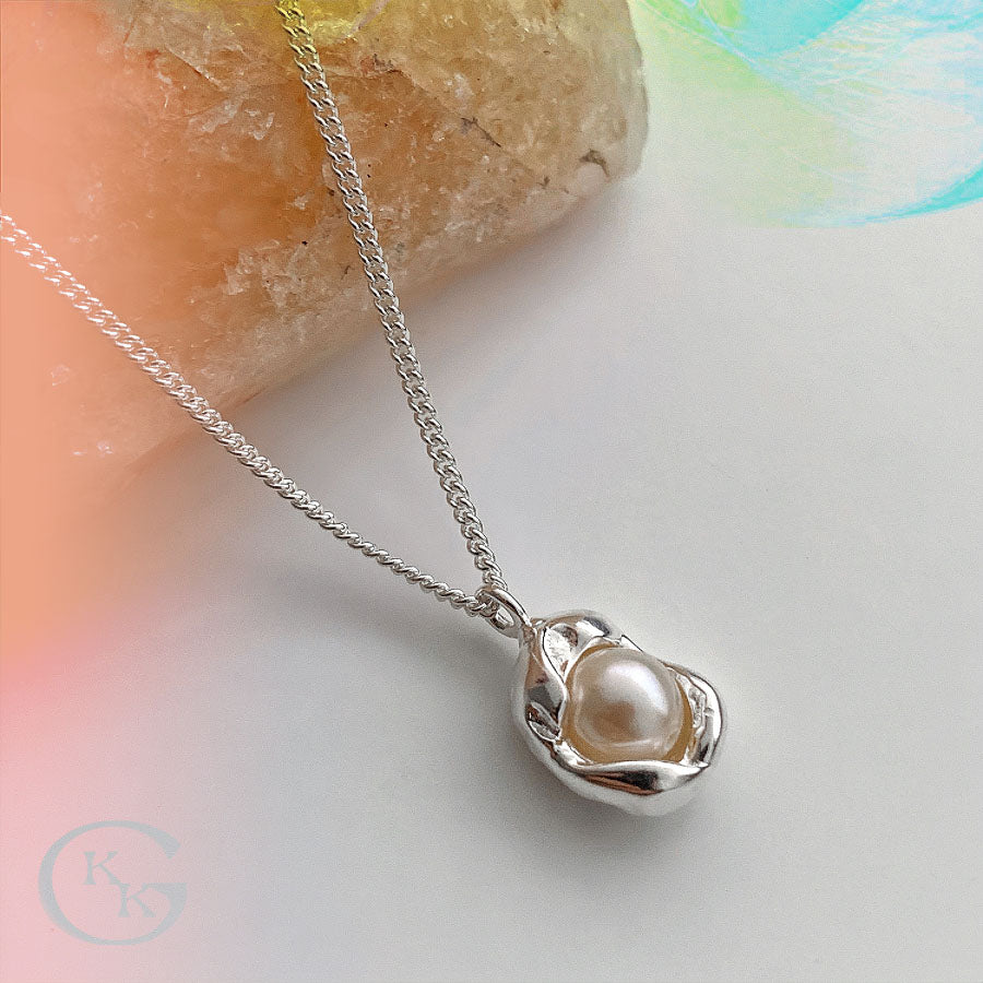 S925 Sterling Silver Inlaid Pearl  Necklace