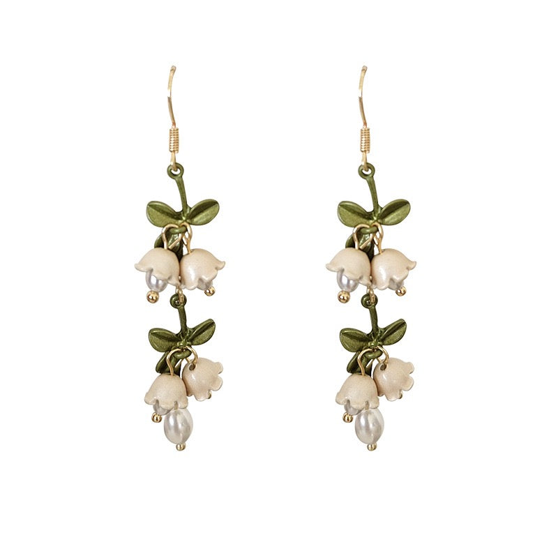 Vintage White Lily of the Valley Long Earring