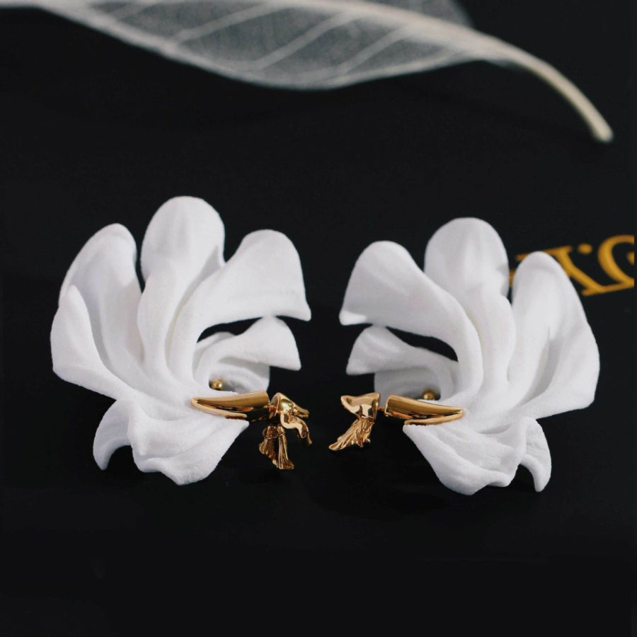 White 3D Print Vintage Pisces Earrings