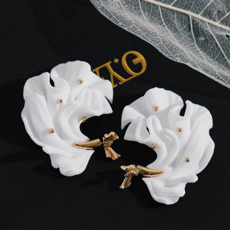 White 3D Print Vintage Pisces Earrings