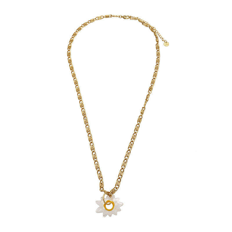 56cm Gold Plated Chain Daisies Pendant Necklace