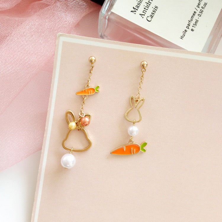 Cute Rabbit Carrot Asymmetrical Earring