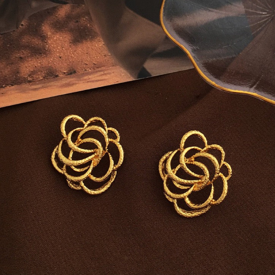 Vintage Copper Real Gold Plated Hollowed Out Flower Earring