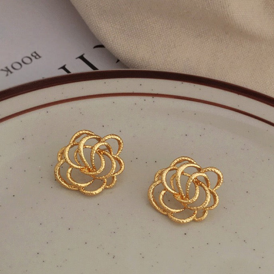 Vintage Copper Real Gold Plated Hollowed Out Flower Earring